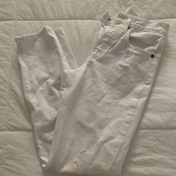 LEVI WHITE JEANS - Picture 2 of 2